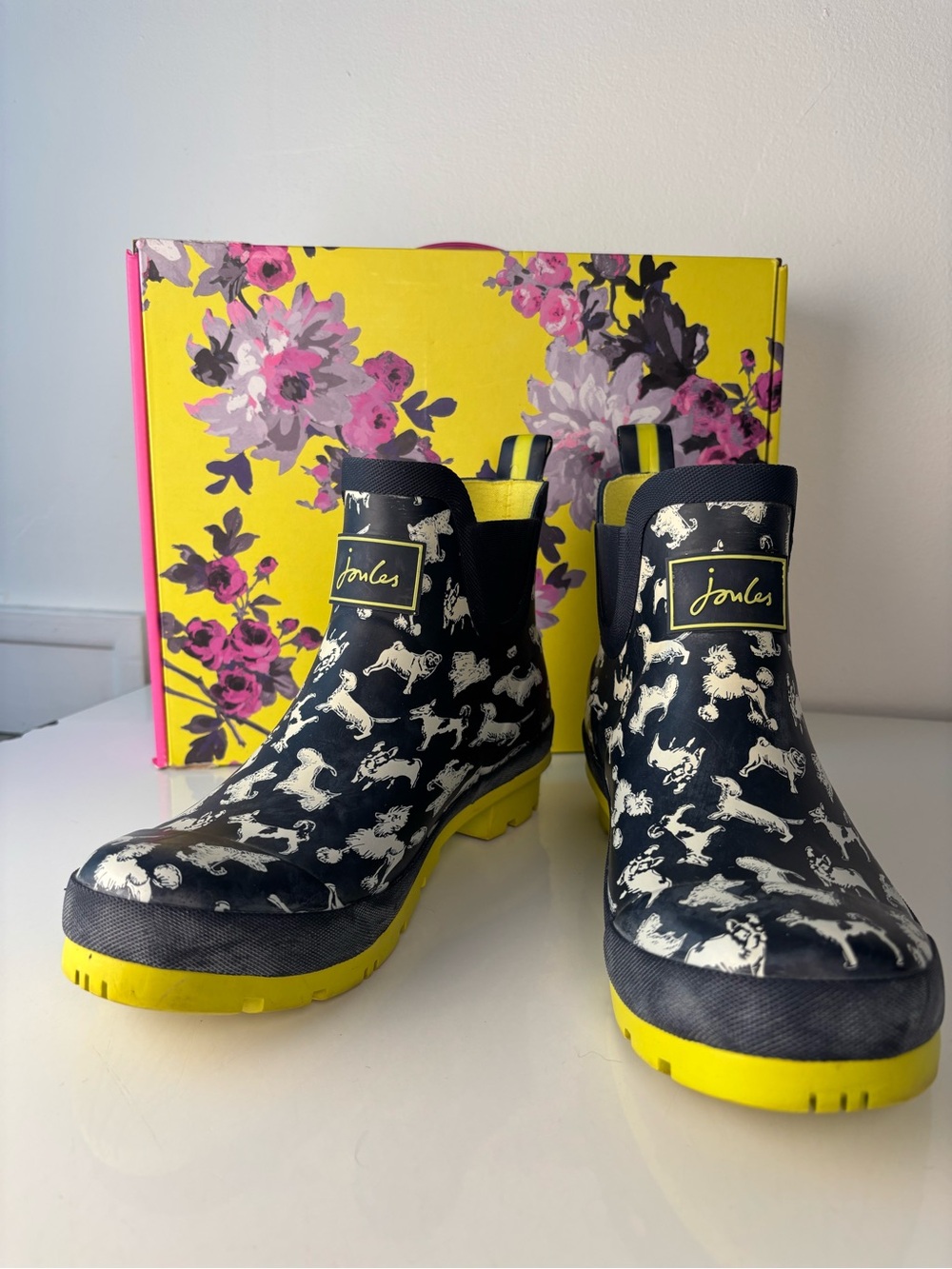Joules Terrier Print Rain Boots - Picture 3 of 10